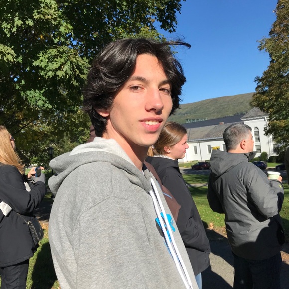 Meet your Posher, Alex - Picture 1 of 1